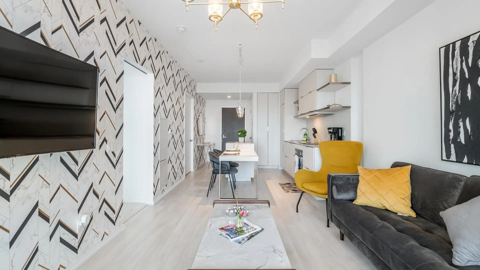 Designer 1Br Suite With Cn Tower, Skyline View Toronto Apartmán