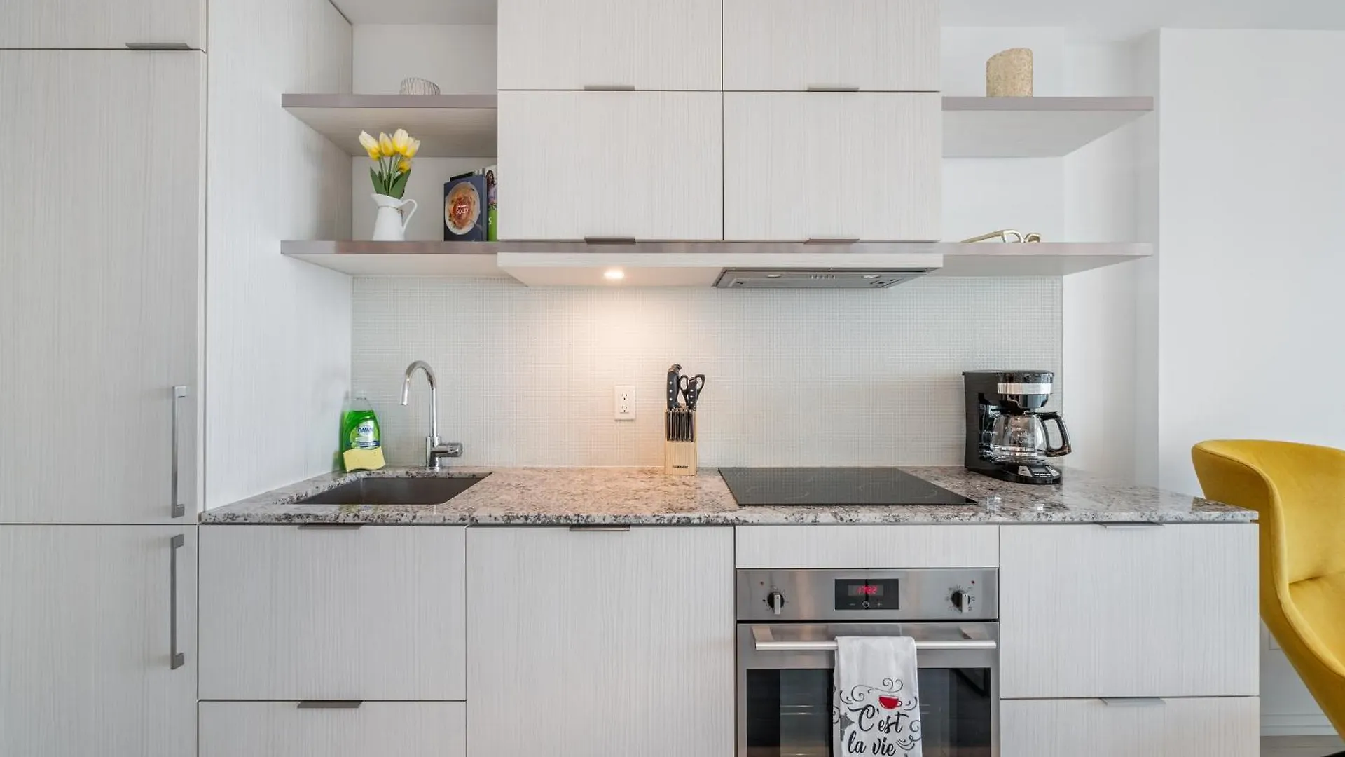 Designer 1Br Suite With Cn Tower, Skyline View Toronto 0*,  Kanada
